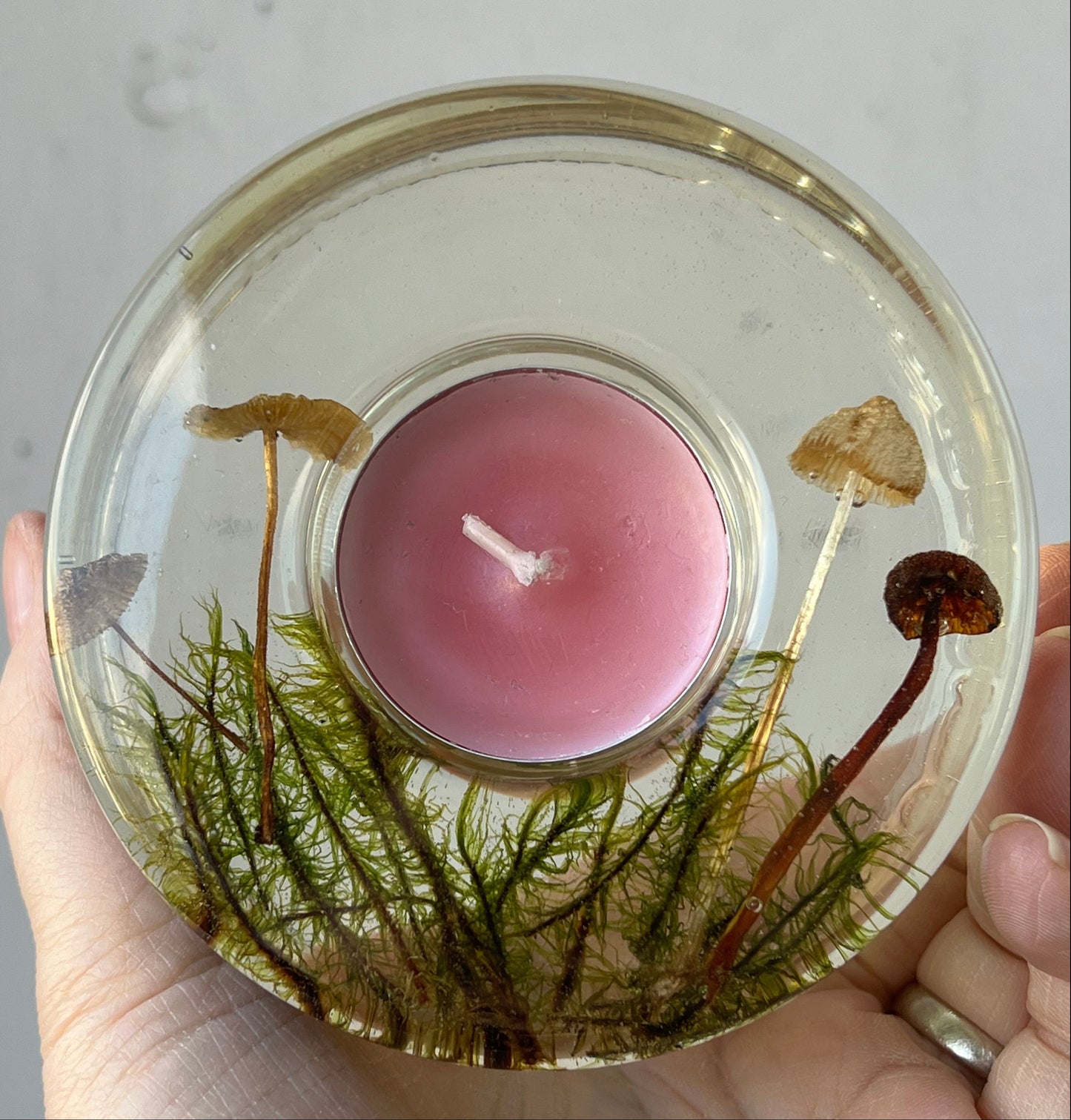 Teelichthalter mit Pilzen und Moos