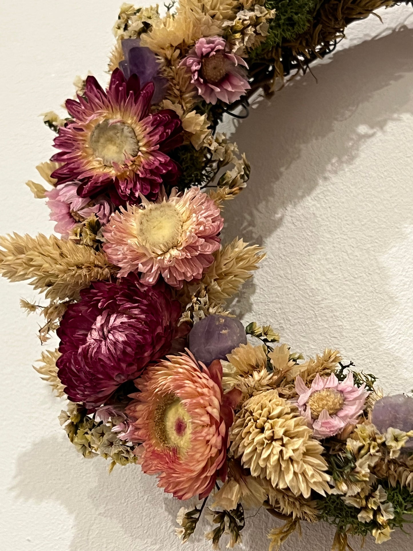 Mondkranz mit Blumen