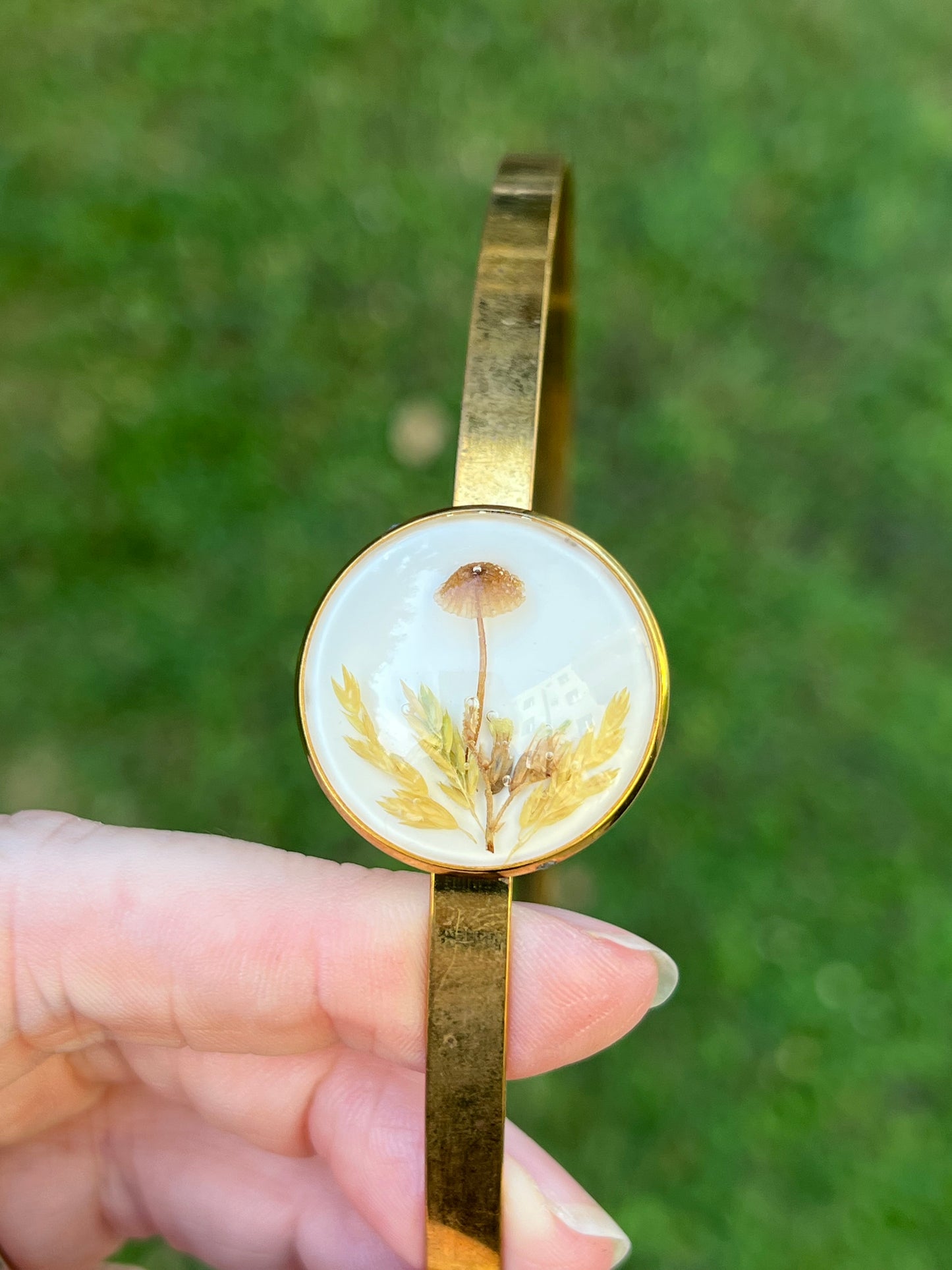 Haarreif in Gold mit Pilz
