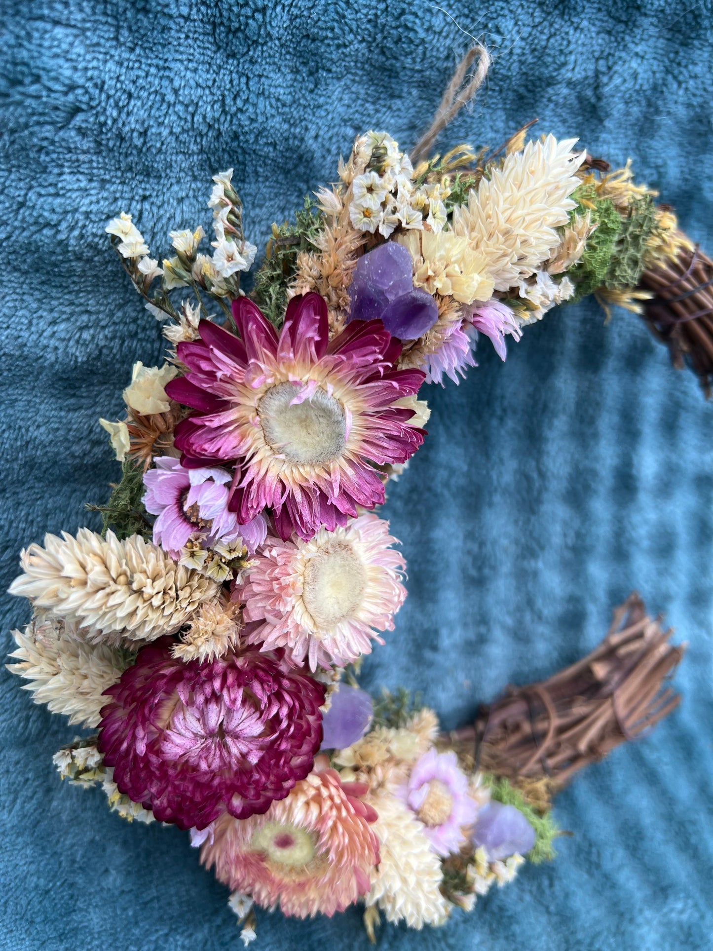 Mondkranz mit Blumen