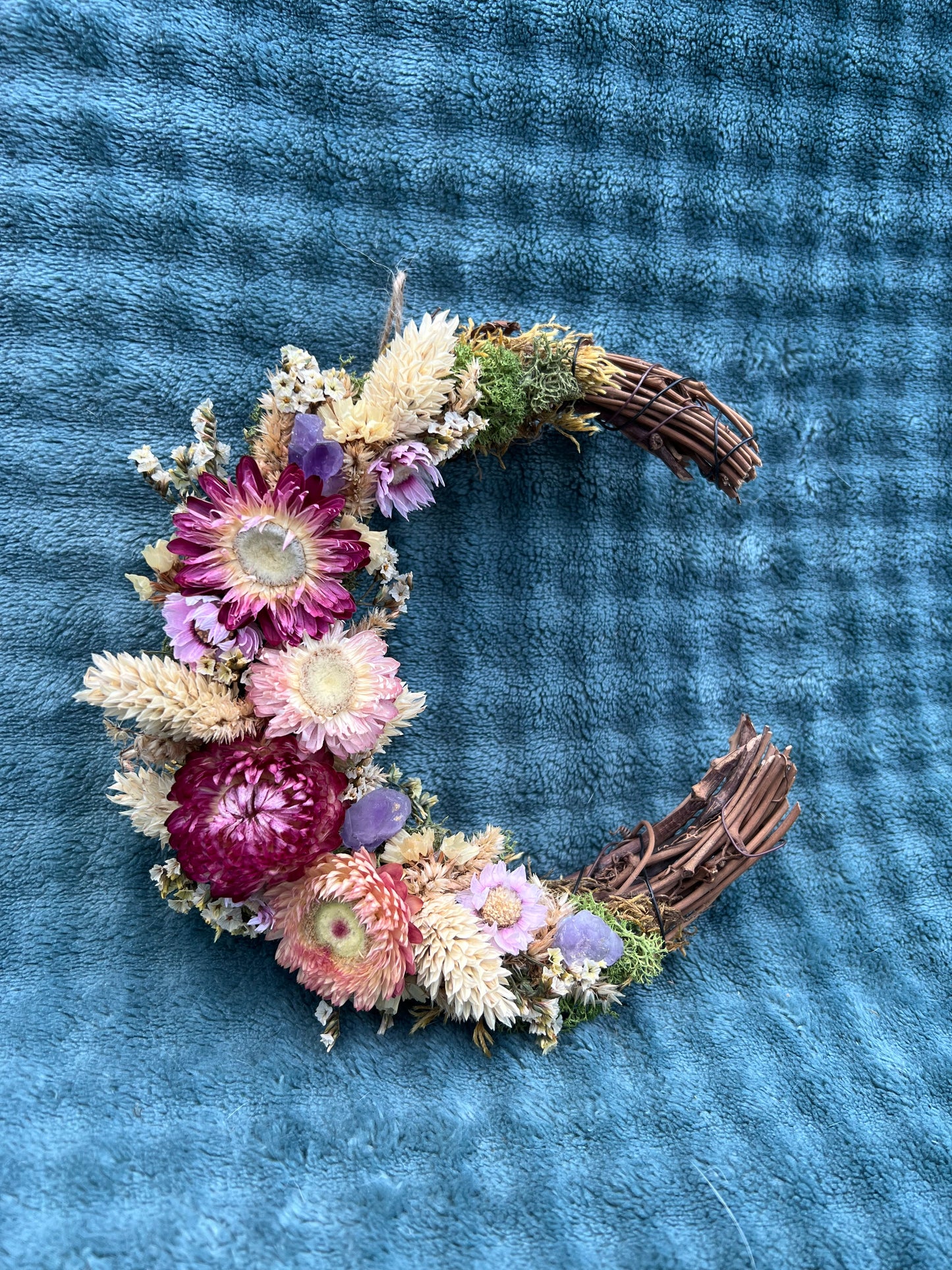 Mondkranz mit Blumen