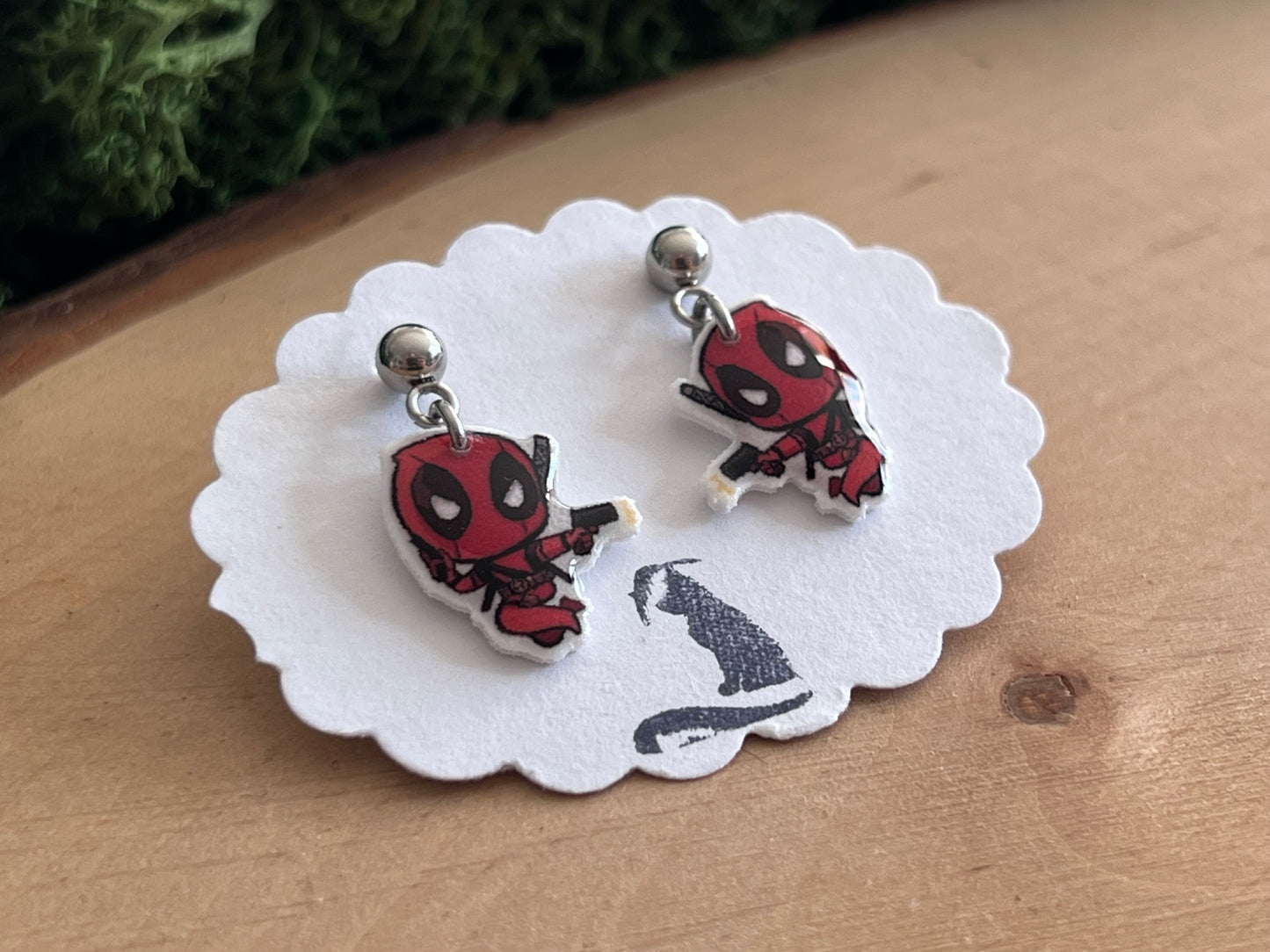 Dead Pool Charakter Ohrstecker hängend