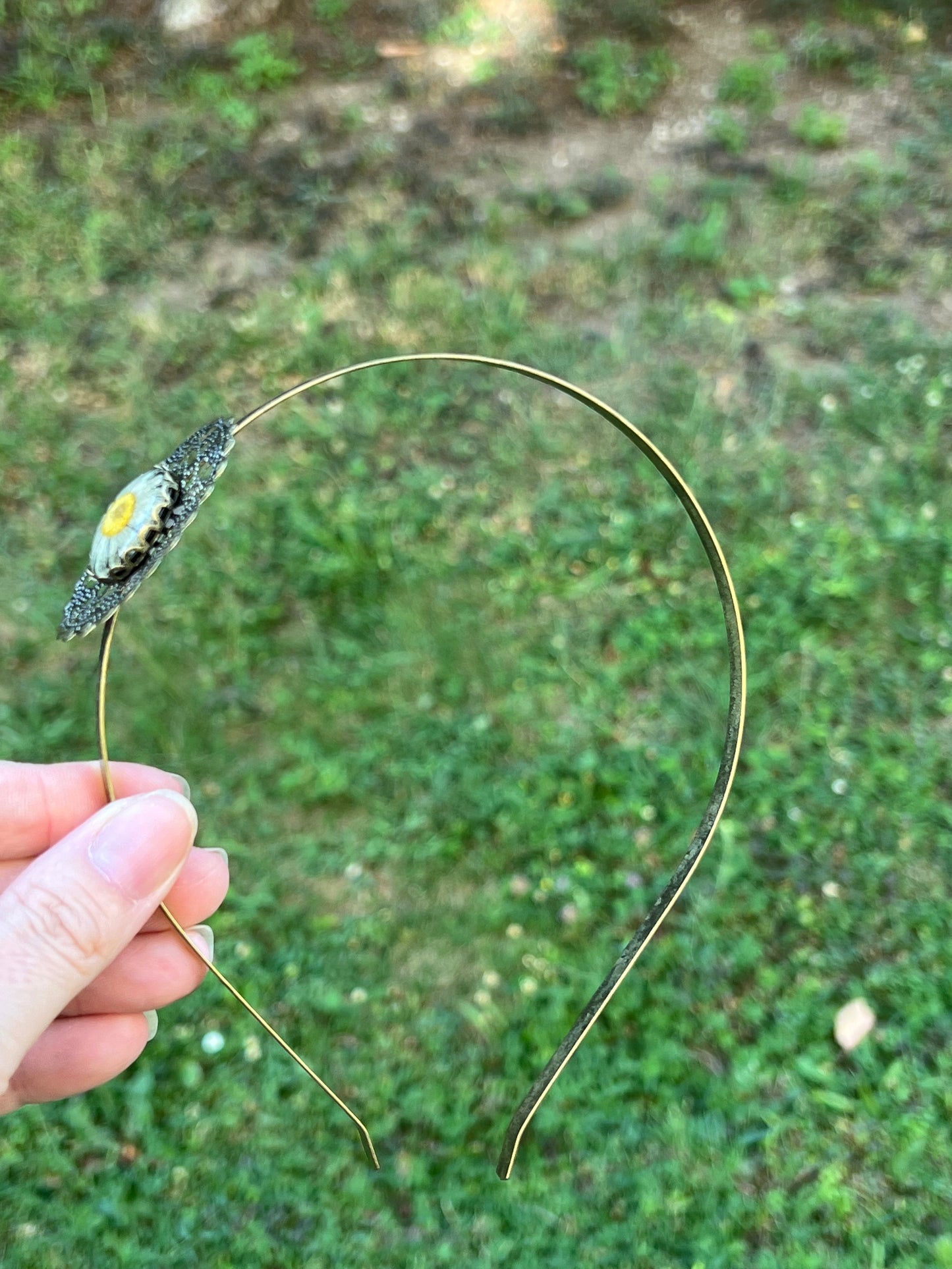 Haarreif mit Gänseblümchen