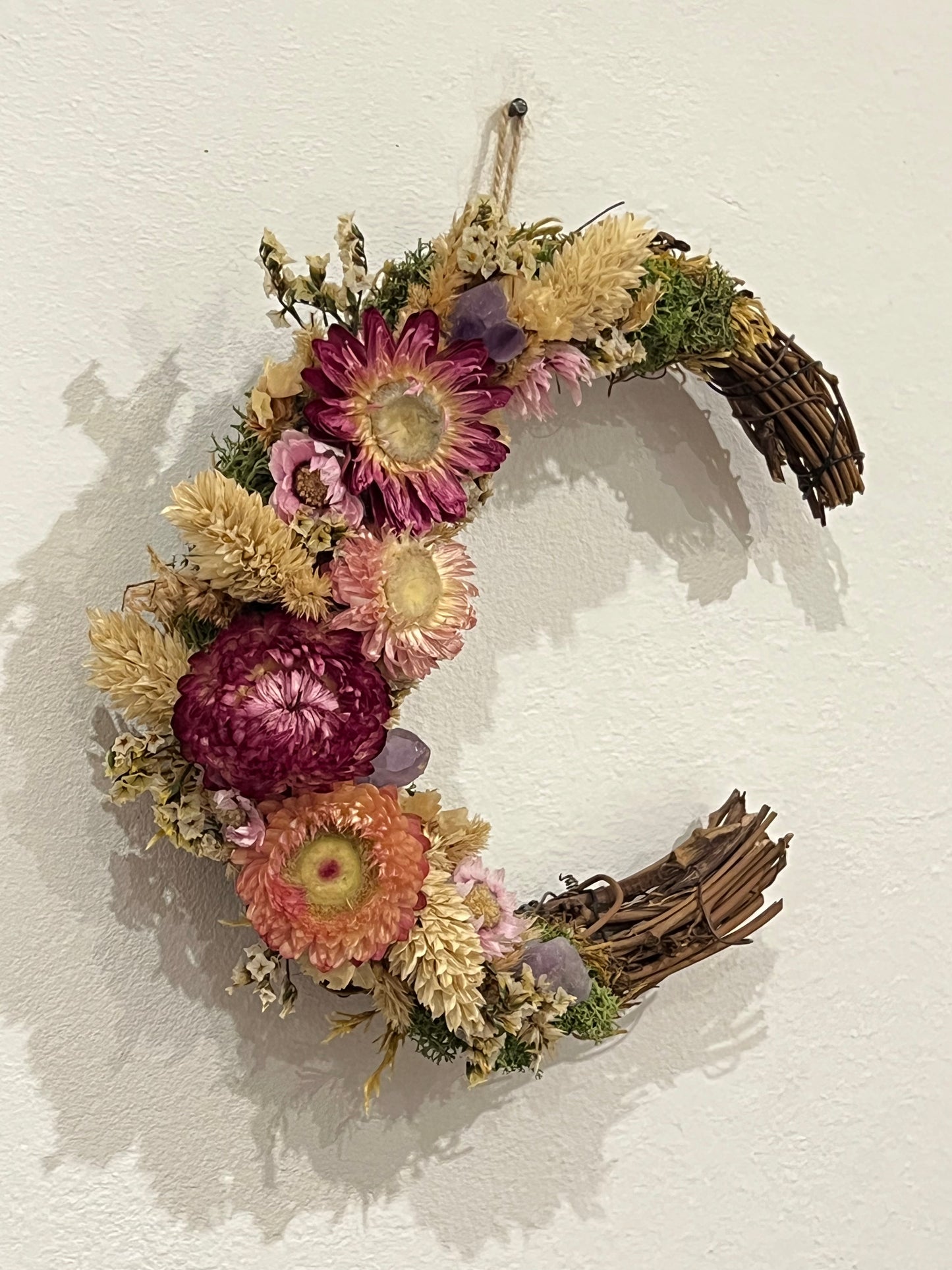 Mondkranz mit Blumen