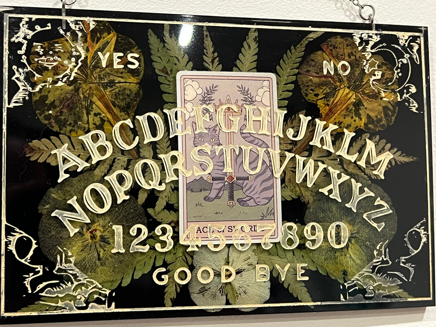 Quija Board klein mit echten Blumen und Katzentarotkarte 2