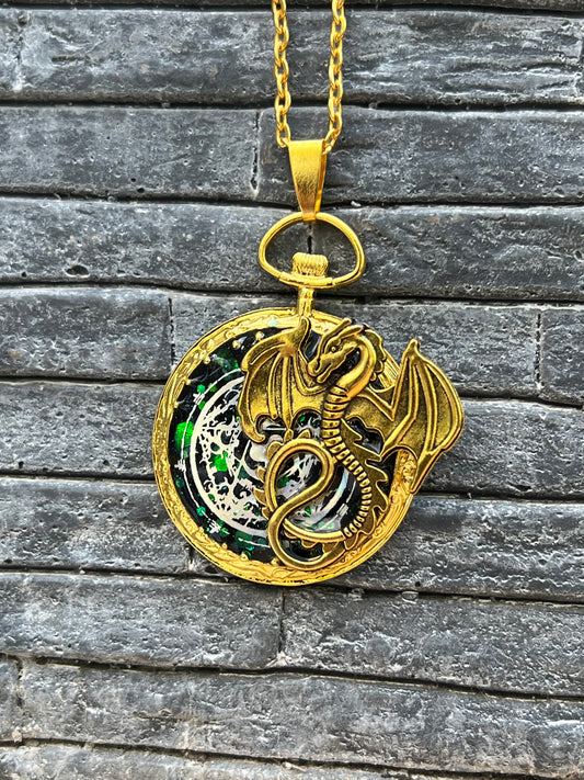 Drachen Halskette mit Magical Circle Gold