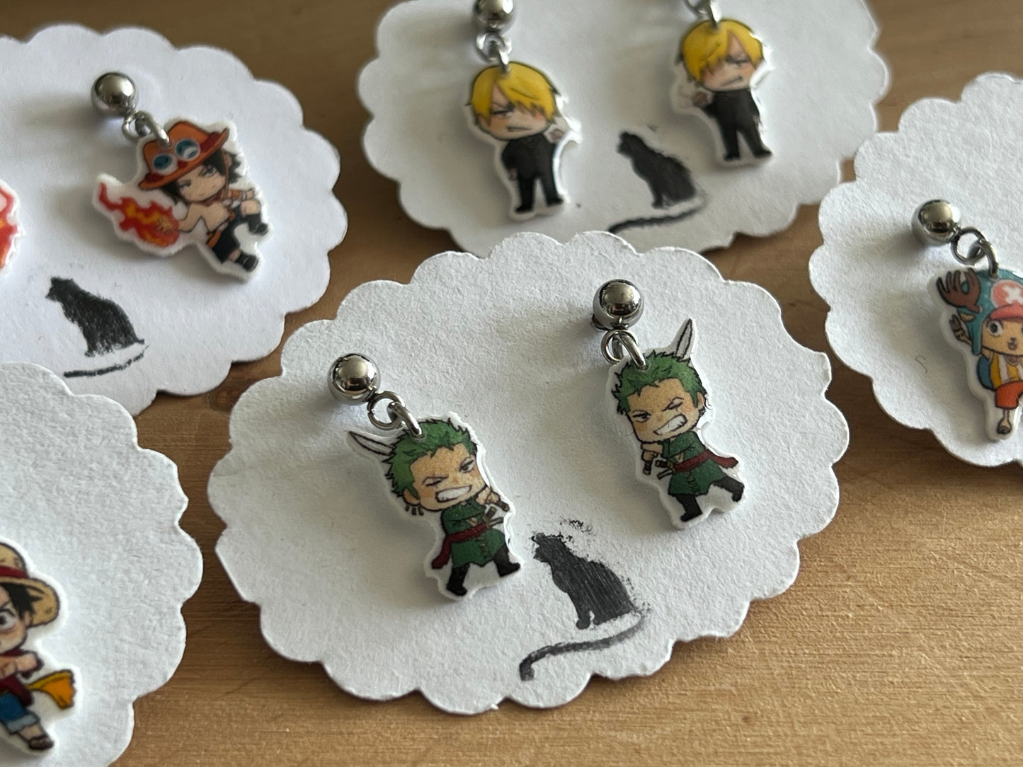 One Piece Charakter Ohrstecker hängend