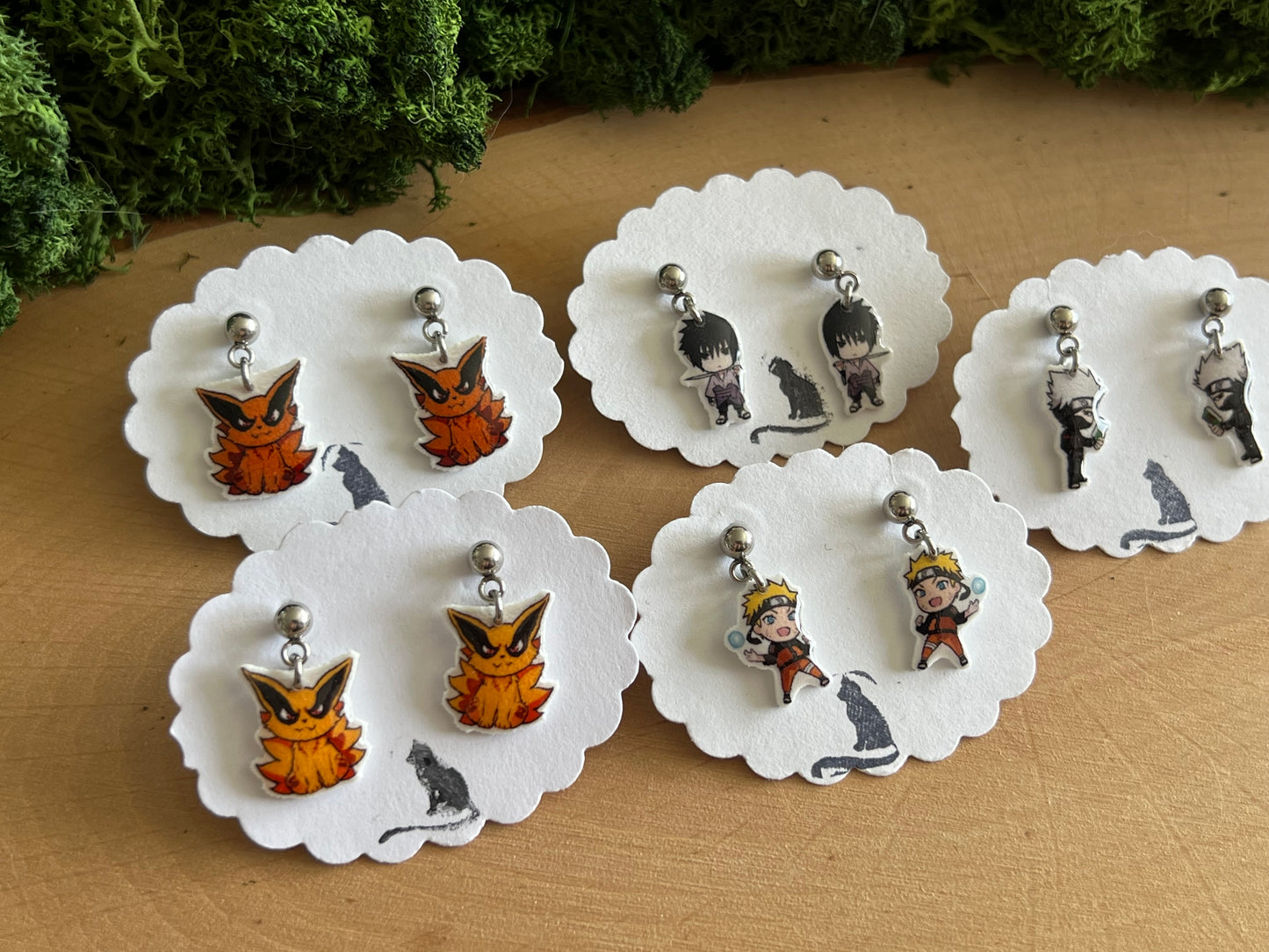 Naruto Charaker Ohrstecker hängend