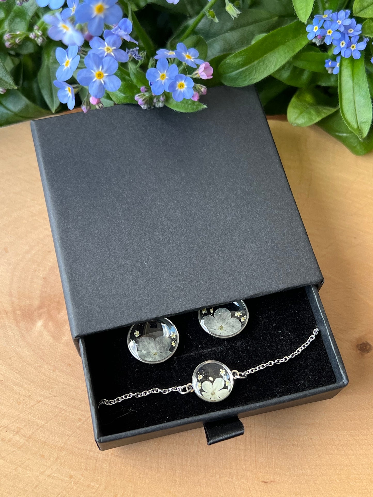 Schmuckset in Schachtel mit Schneeball & Queen Anne Blüten - Silber