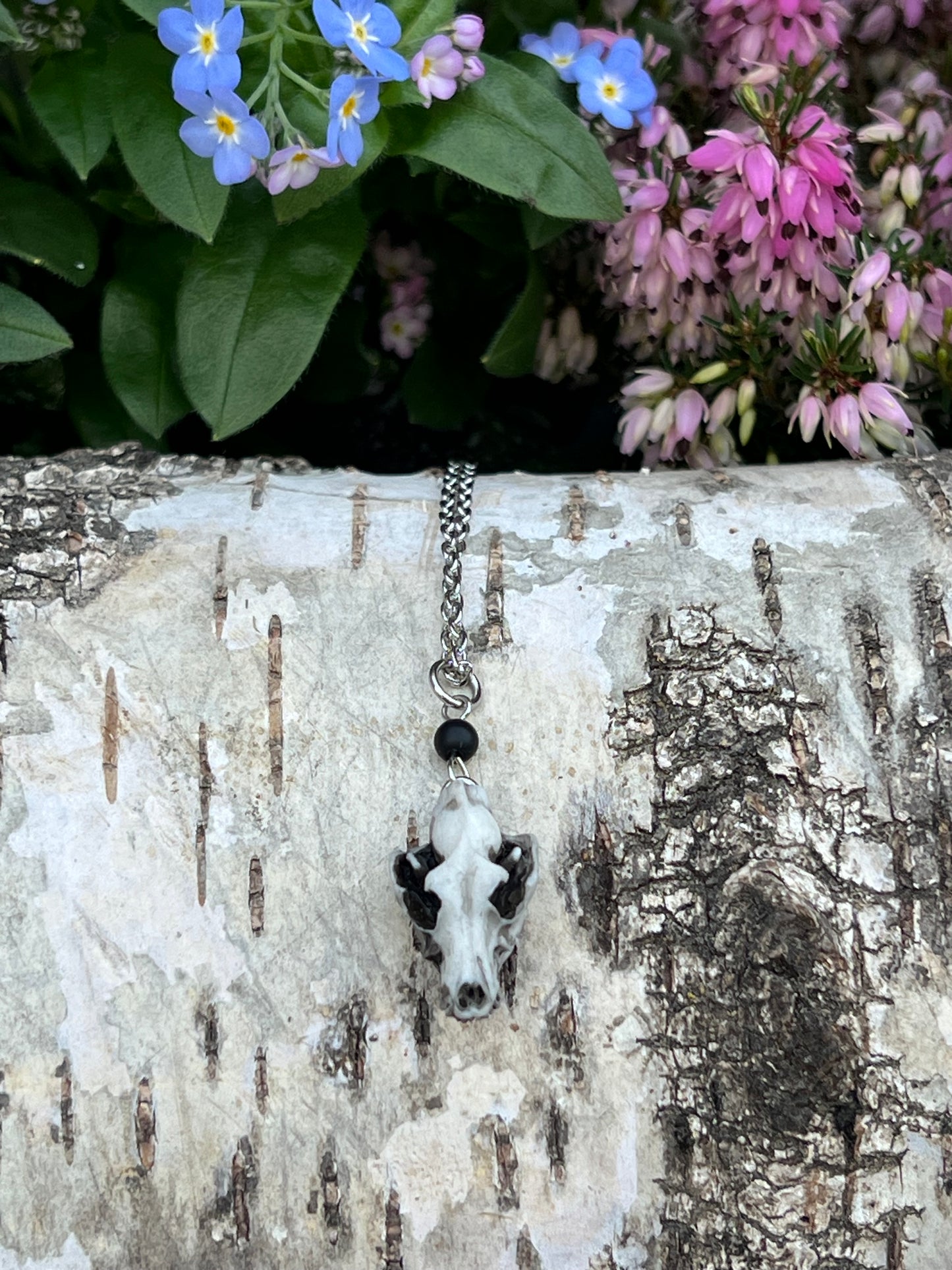 Wolfschädel Halskette mit Keramikperle Silber