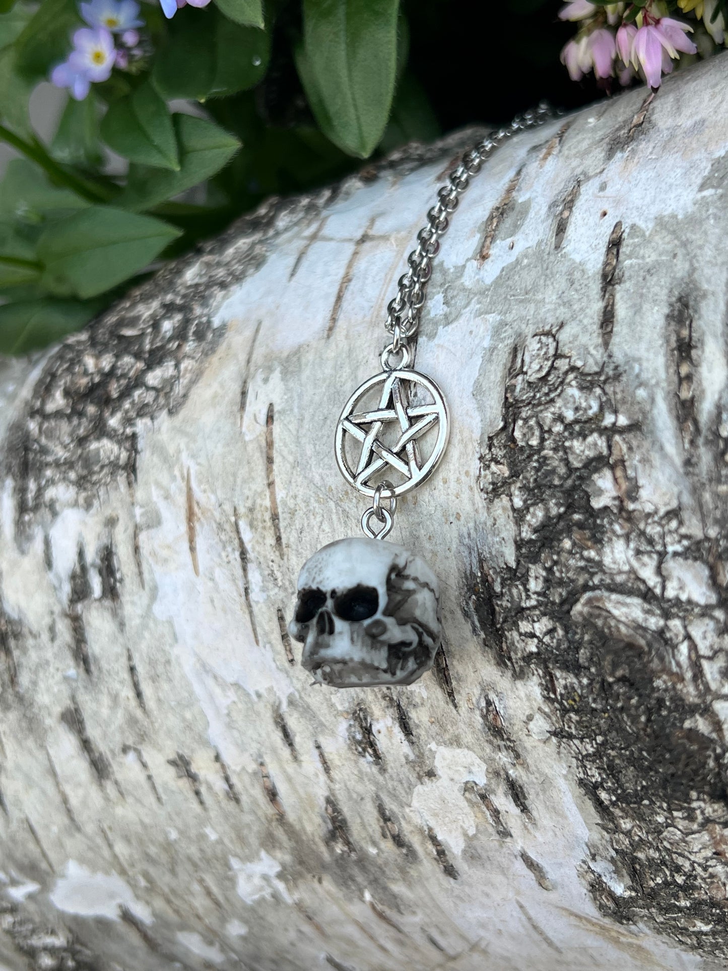 Menschenschädel Halskette mit Pentagramm Silber