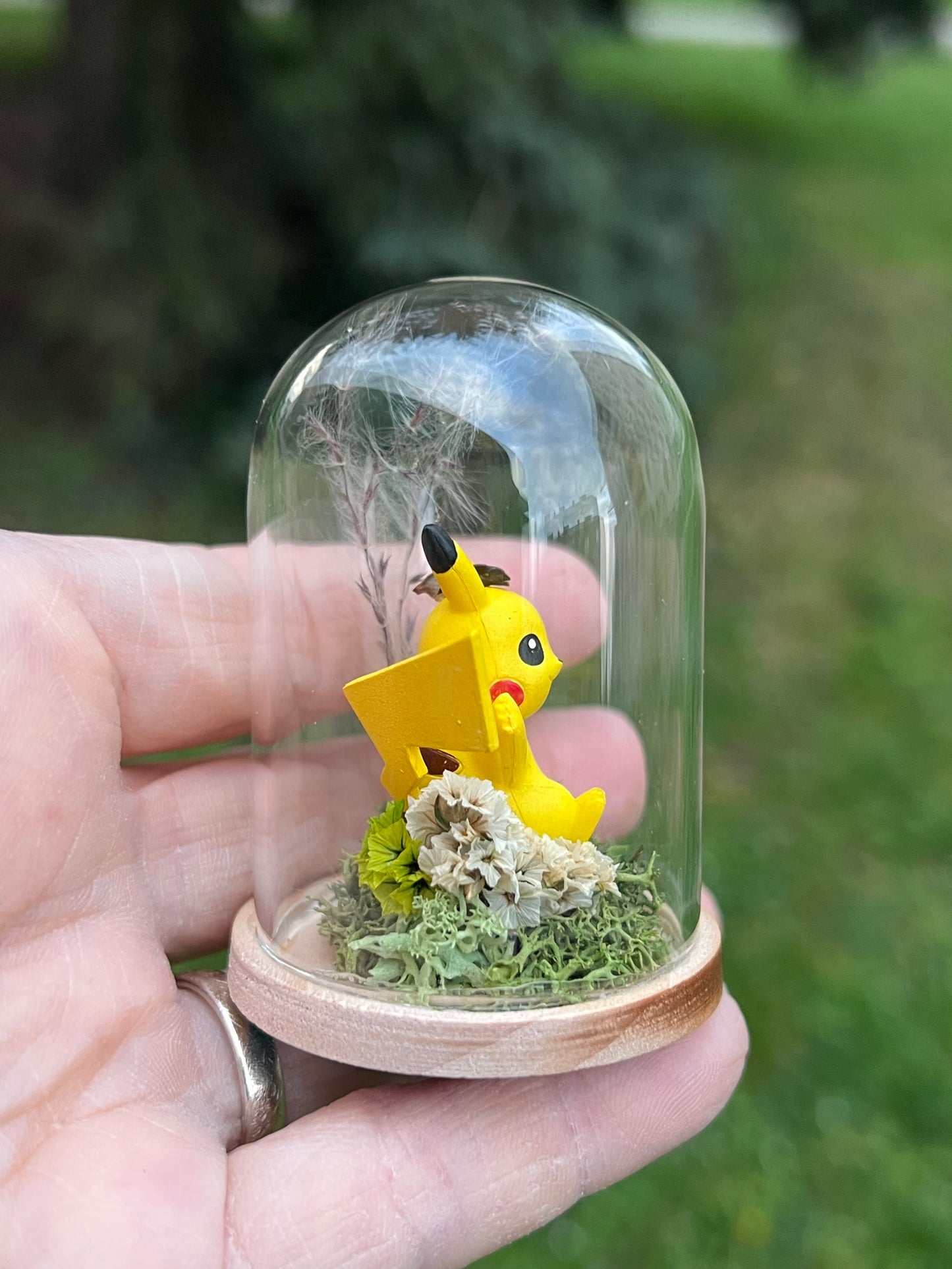 MiniMiniGlas mit Pikachu Figur