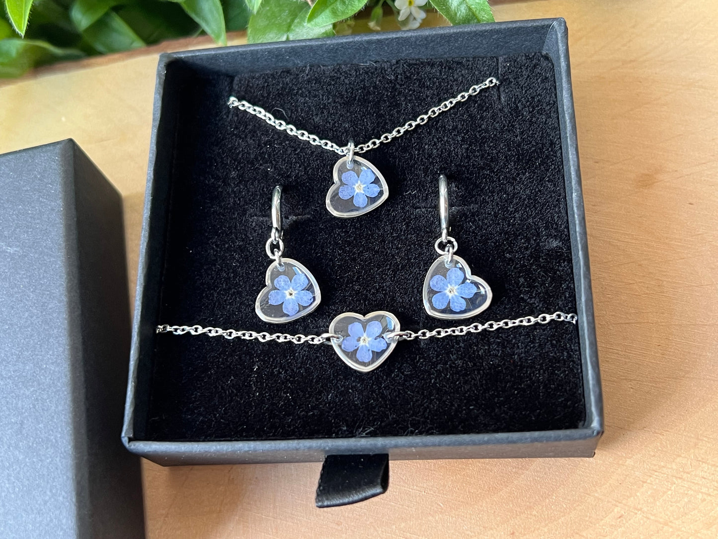Schmuckset in Schachtel mit Vergissmeinnicht Herzen - Silber