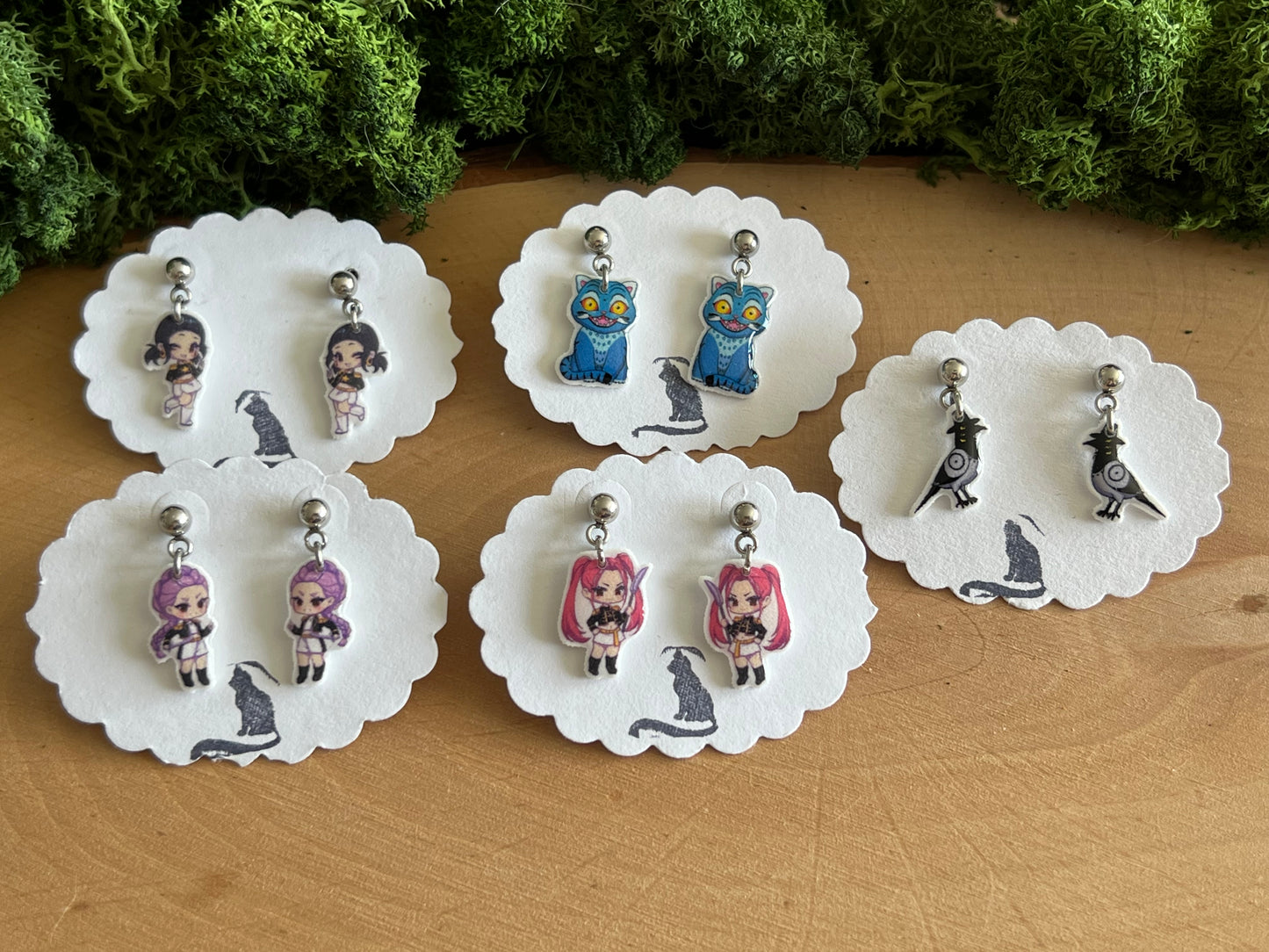 K-Pop Demon Hunters/Huntrix Charakter Ohrstecker hängend