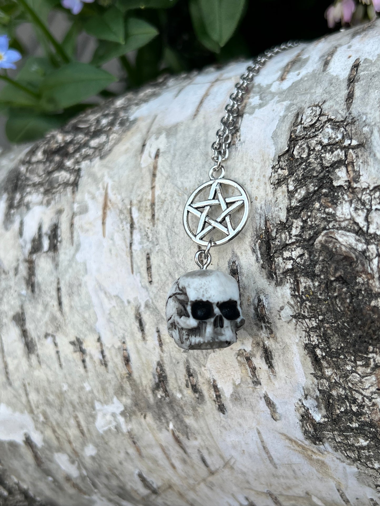 Menschenschädel Halskette mit Pentagramm Silber
