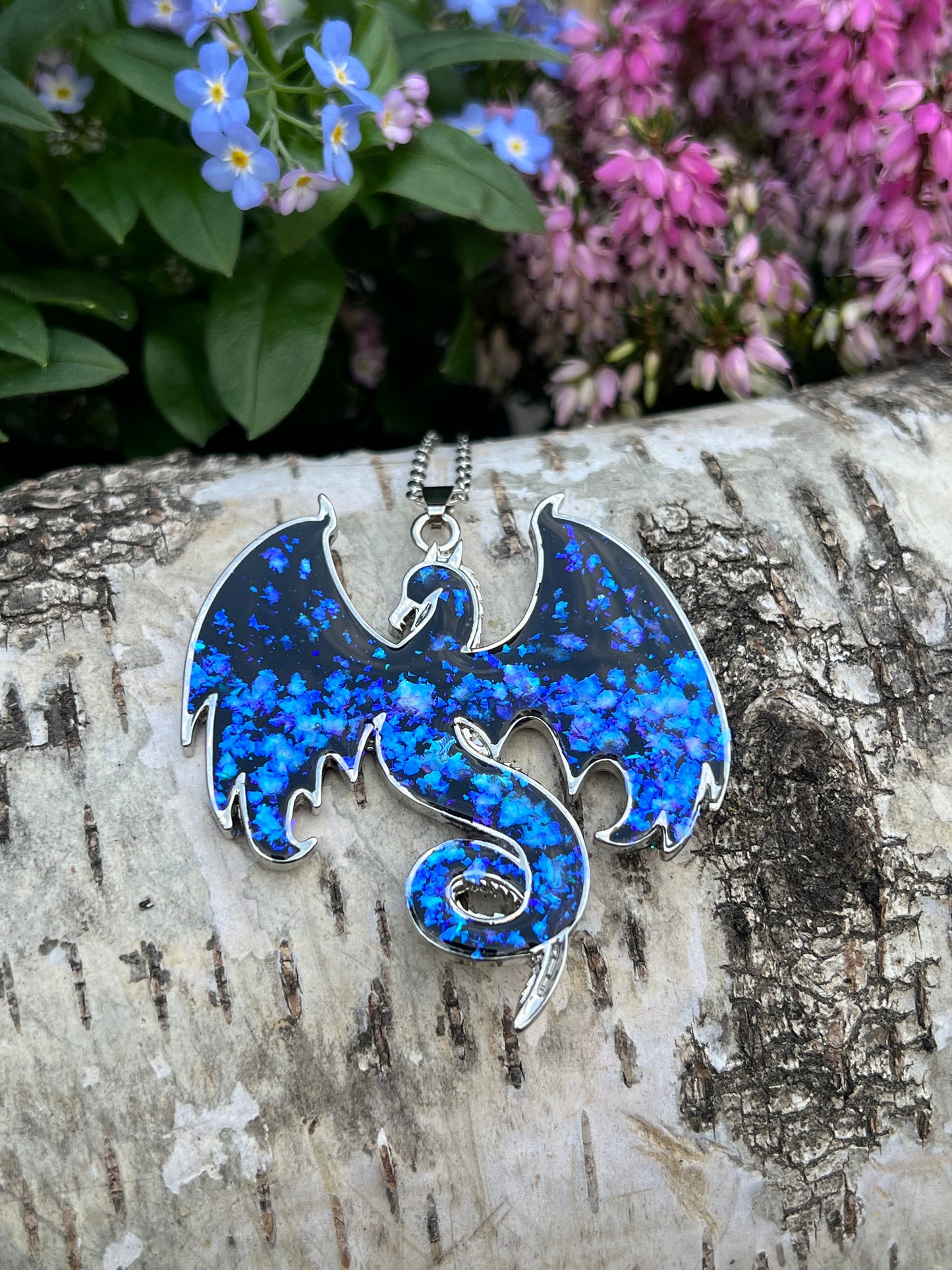 Drachen Halskette blau/lila schimmer Silber