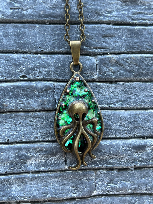 Oktopus Halskette Bronze