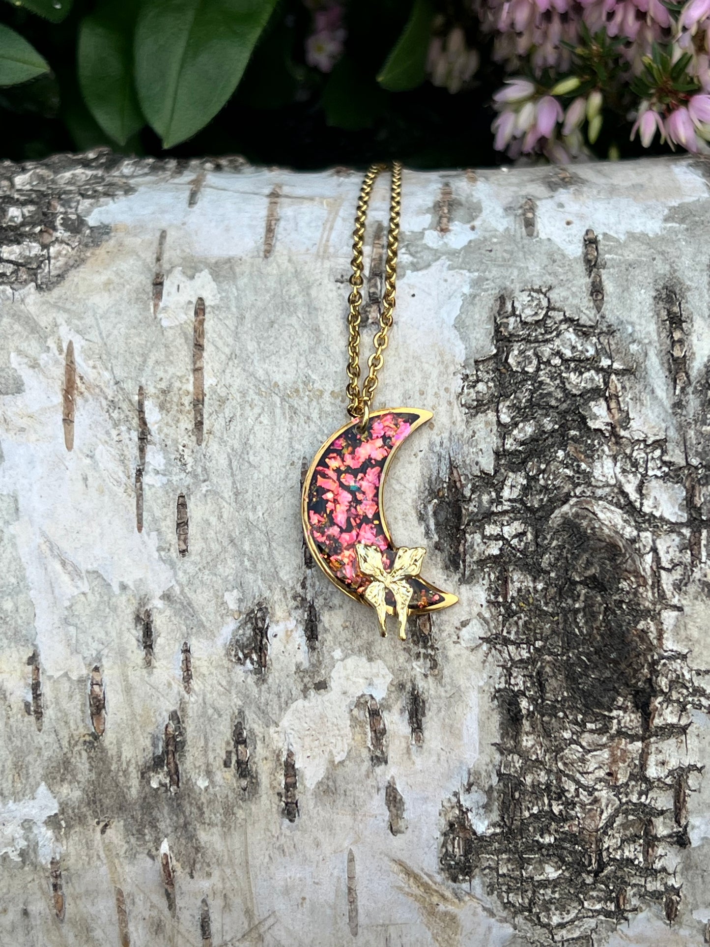 Mond Halskette mit Schmetterling Gold