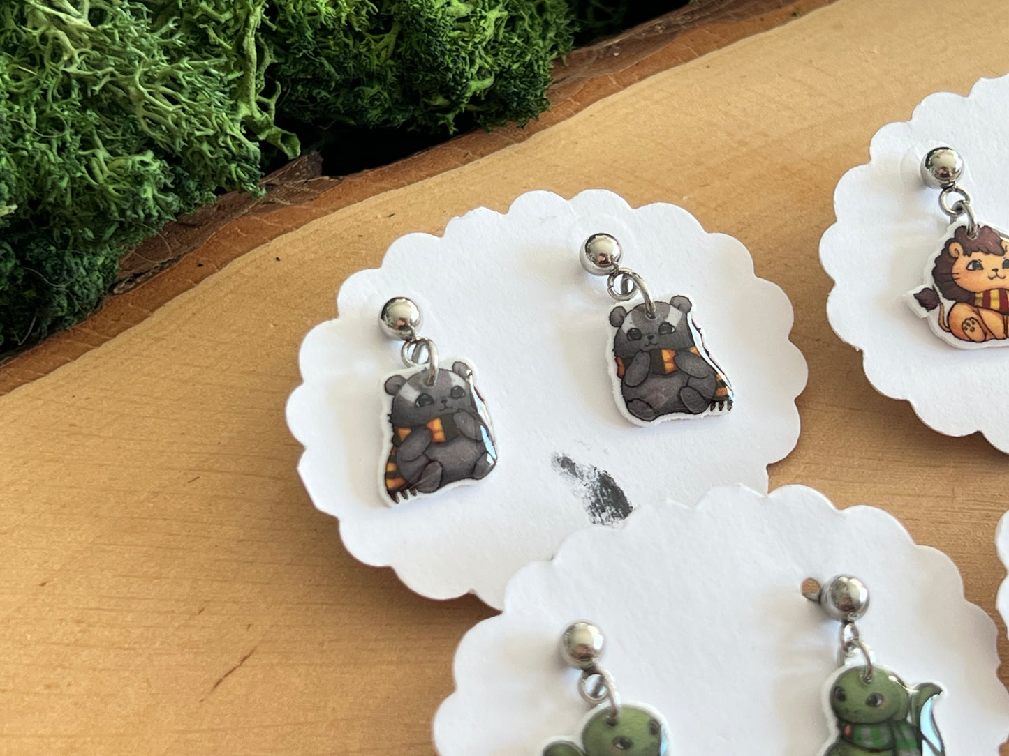 Harry Potter/Hogwarts Tier Ohrstecker hängend