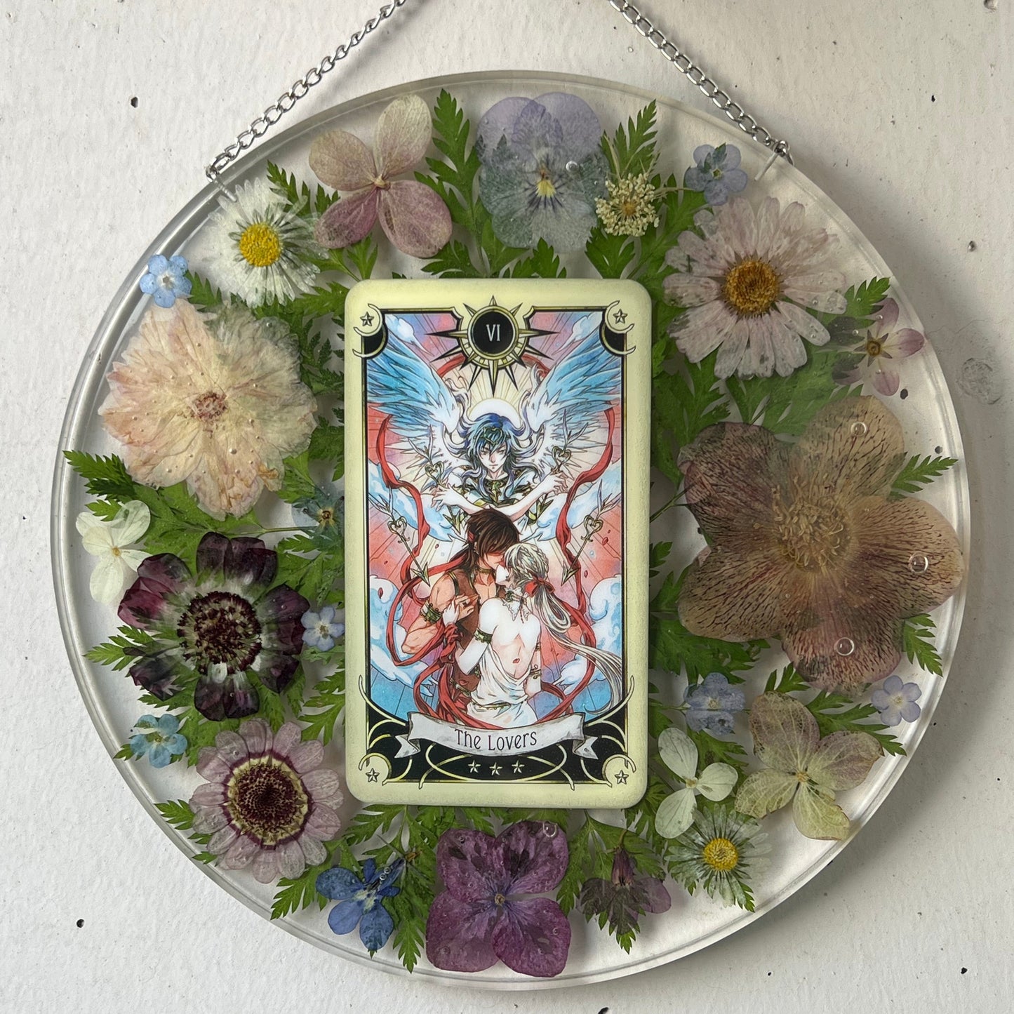 Wandbild Tarotkarte "The Lovers" mit Blumen & Farn