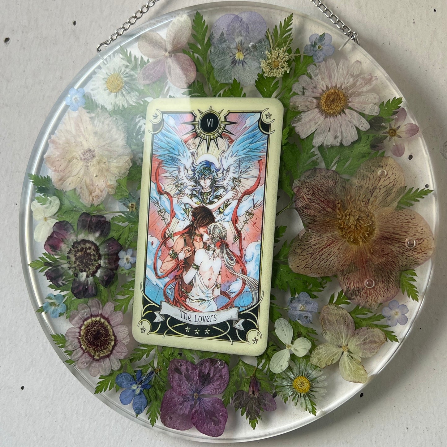 Wandbild Tarotkarte "The Lovers" mit Blumen & Farn