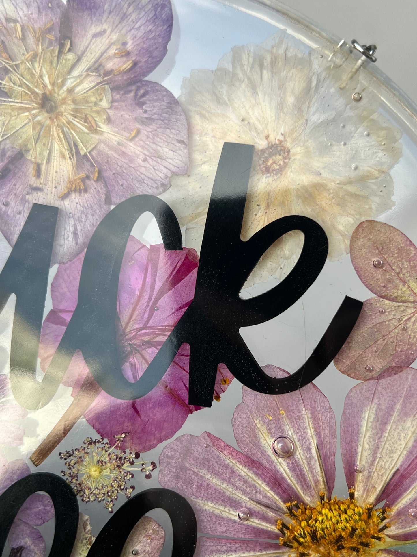 "Fuck off" Wandbild mit vielen Blumen