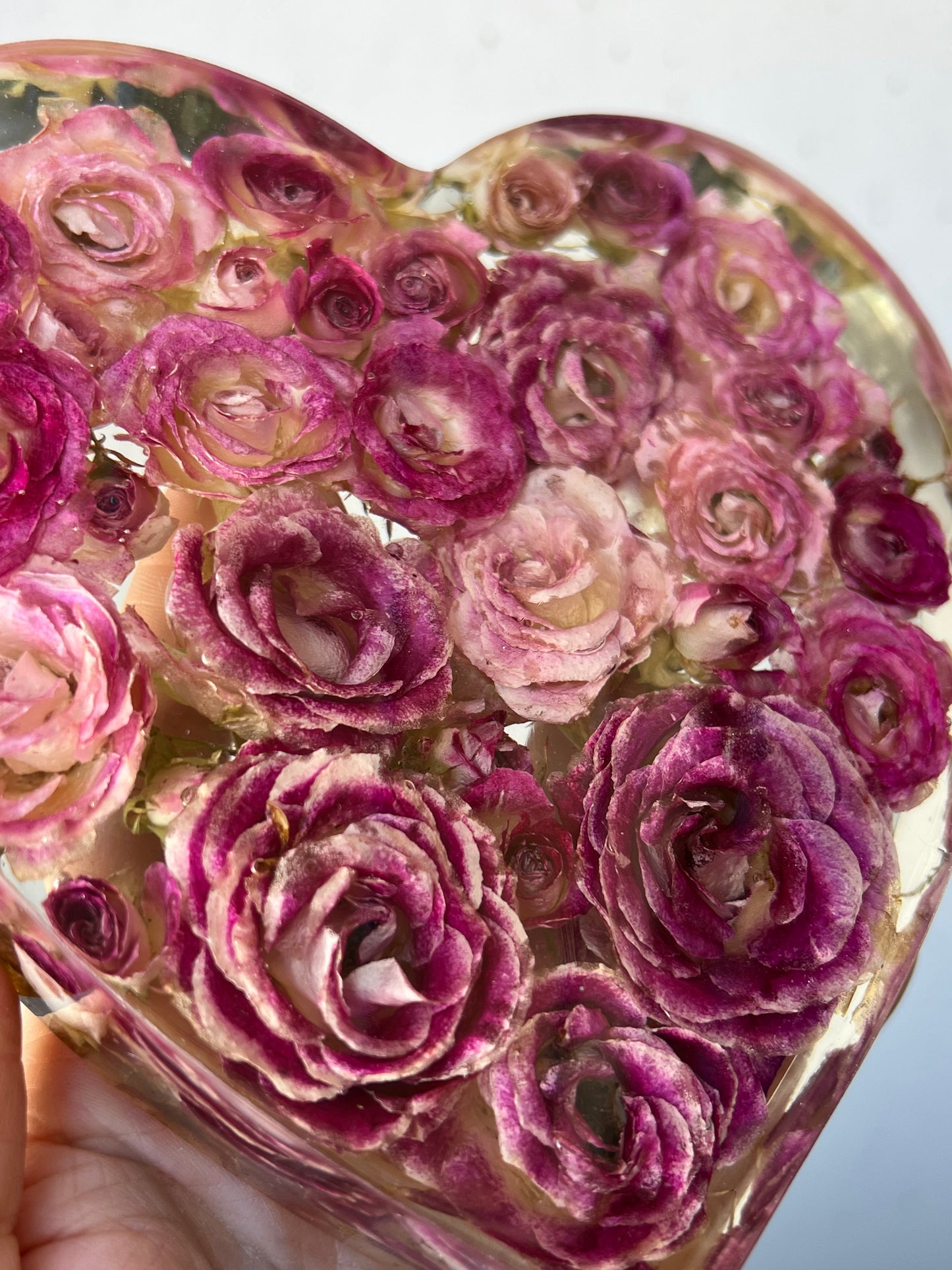Großes Herz mit Rosen