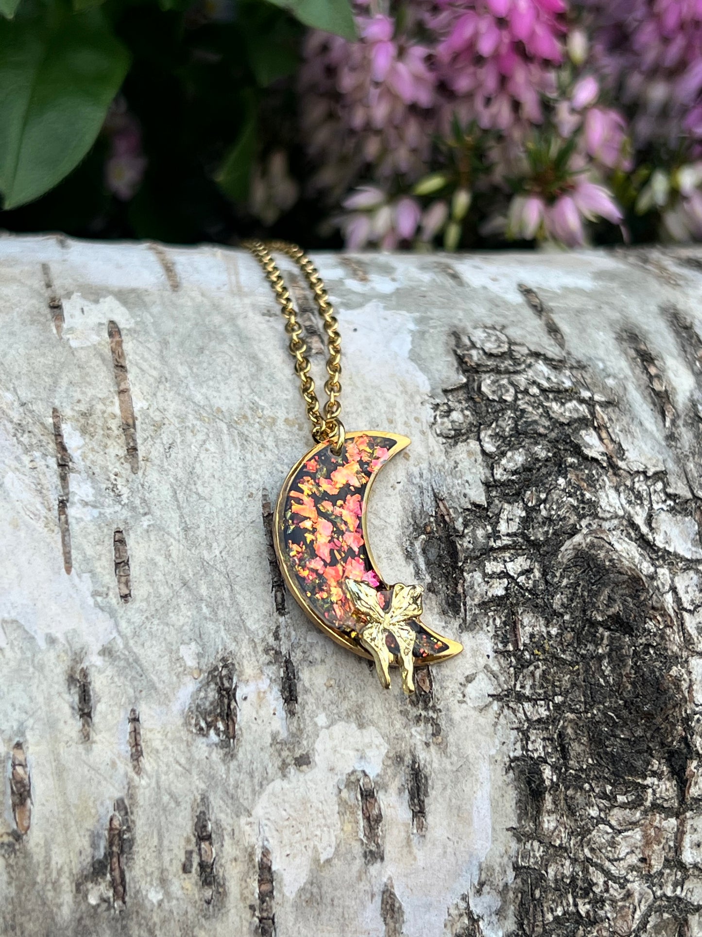 Mond Halskette mit Schmetterling Gold