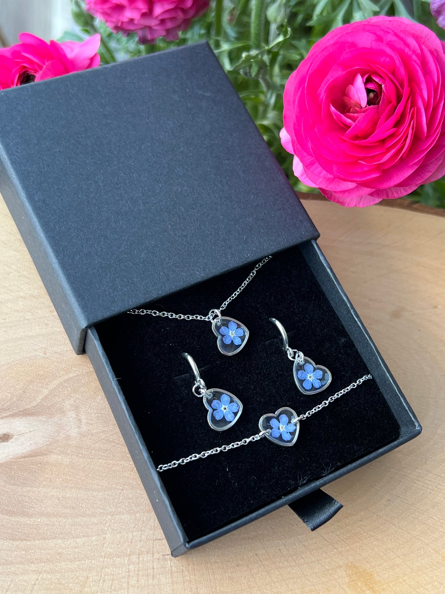 Schmuckset in Schachtel mit Vergissmeinnicht Herzen - Silber