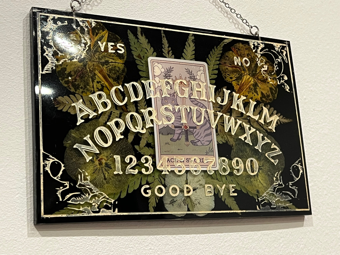 Quija Board klein mit echten Blumen und Katzentarotkarte 2