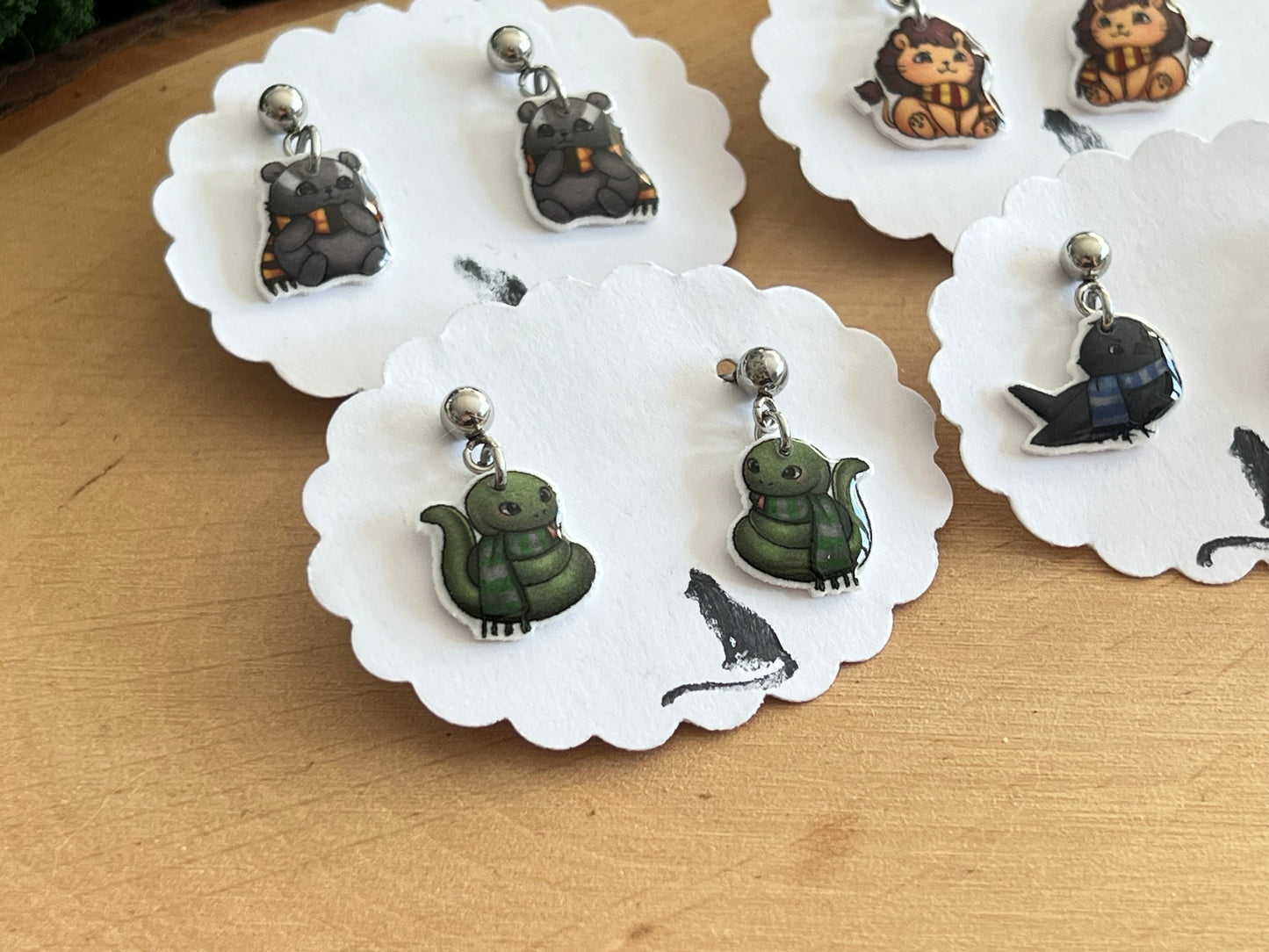 Harry Potter/Hogwarts Tier Ohrstecker hängend