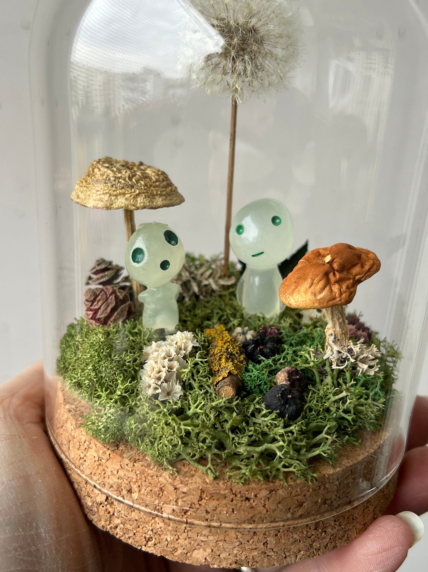 Miniaturwelt mit Waldgeistern, Pusteblume & Pilzen