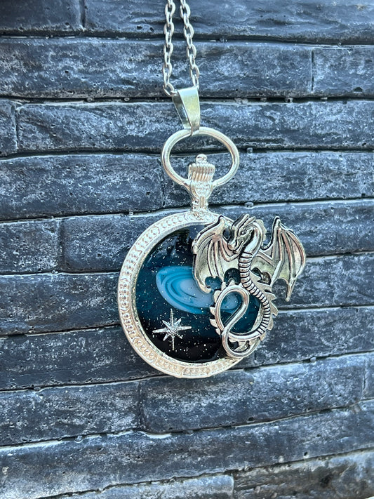 Galaxie Halskette mit Drache Silber