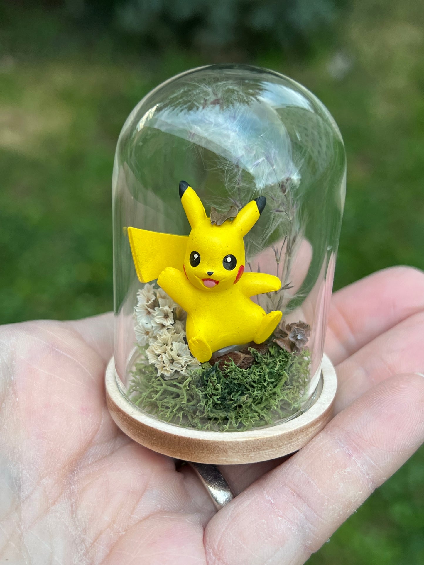 MiniMiniGlas mit Pikachu Figur