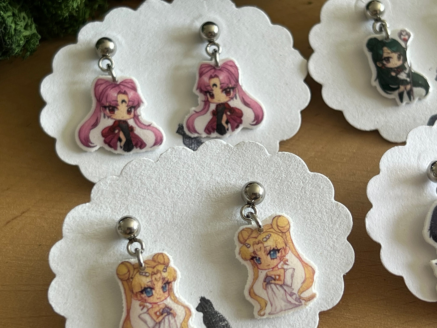 Sailor Krieger Charakter Ohrstecker hängend
