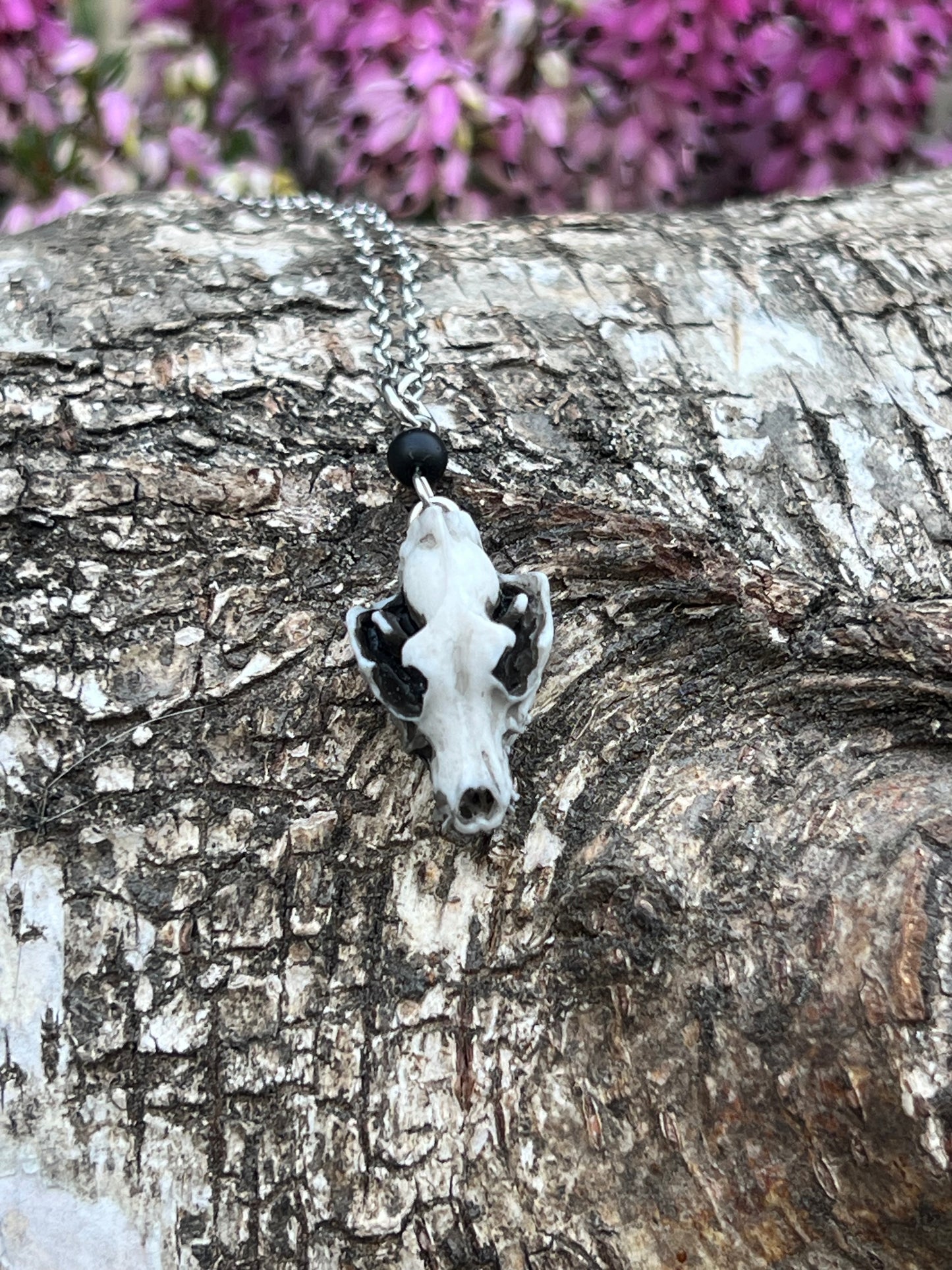 Wolfschädel Halskette mit Keramikperle Silber