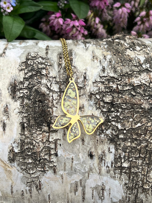 Queen Anne Lace Blüten Haslkette mit Goldflocken in Schmetterlingsform Gold