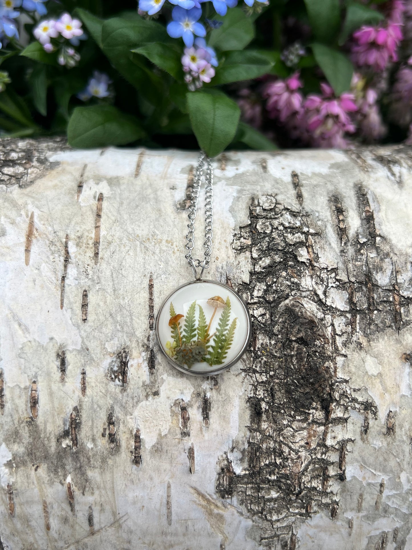 Pilz Halskette mit Blüte, Flechte und Farn Silber
