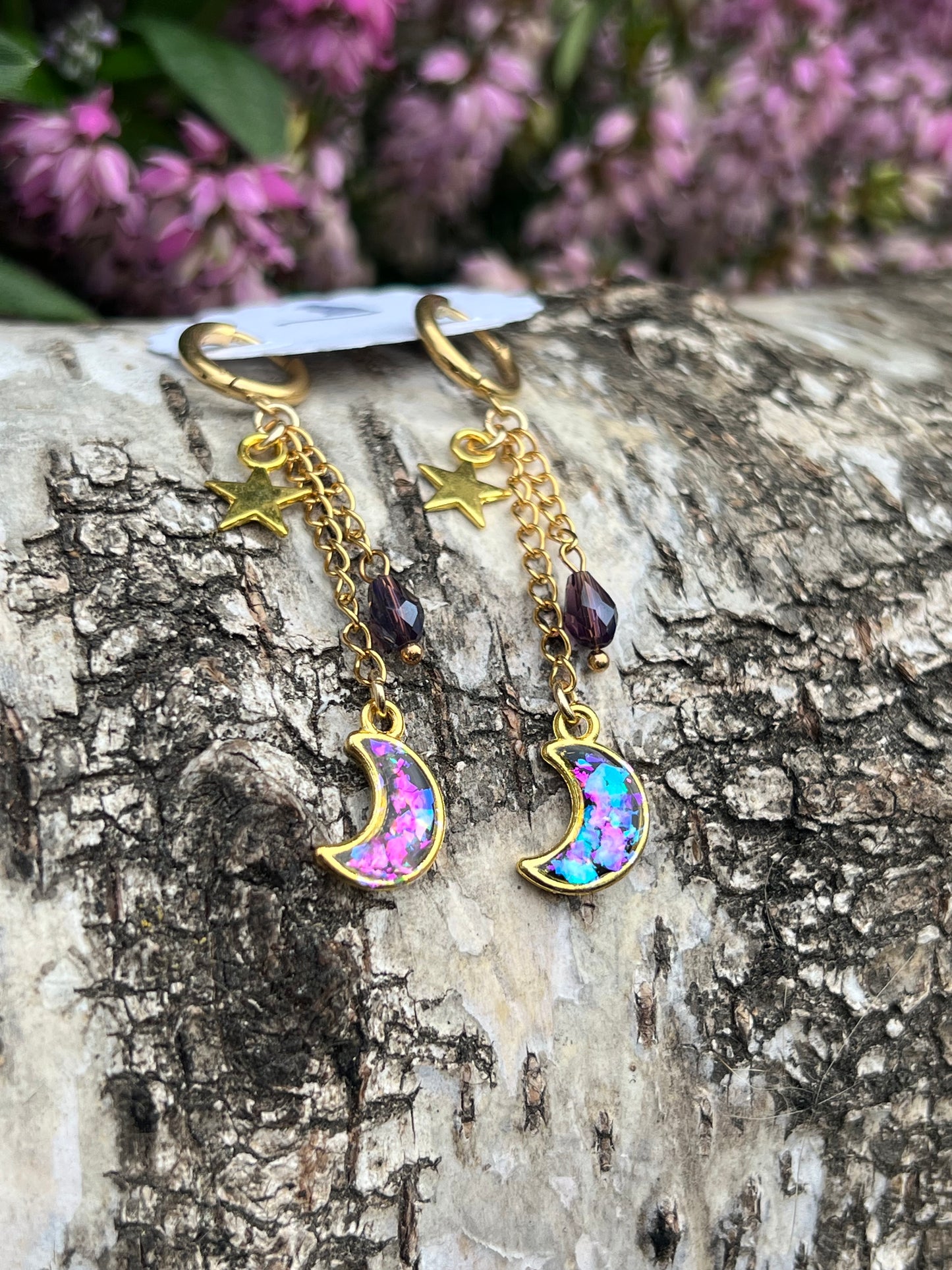 Mond Ohrringe mit Charms & Perlen Gold